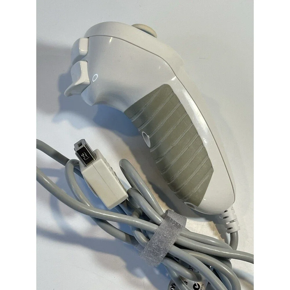 Nintendo Wii LOT Remote Motion Plus Adapter Nunchuck Lot w/ Sleeves Tested READ